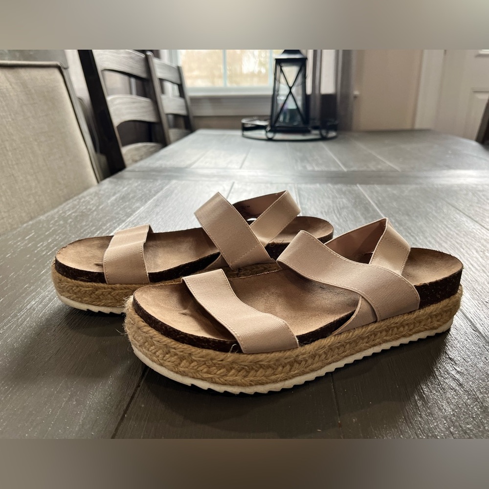 Madden Girl Cybell Platform Sandals- size 9